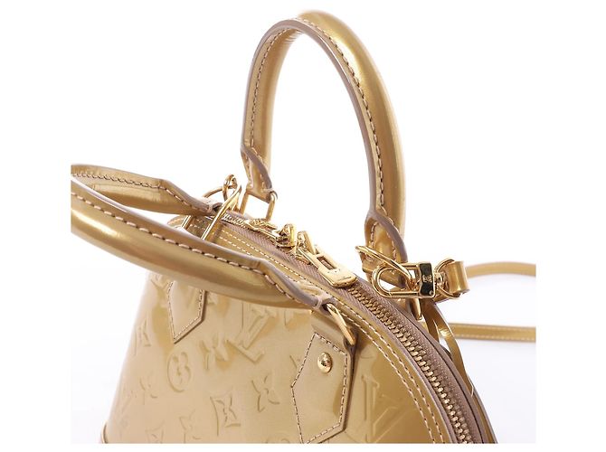 Borsa a mano 2Way Louis Vuitton Alma BB Monogram Vernis in Gold M91677 Marrone - vista 5
