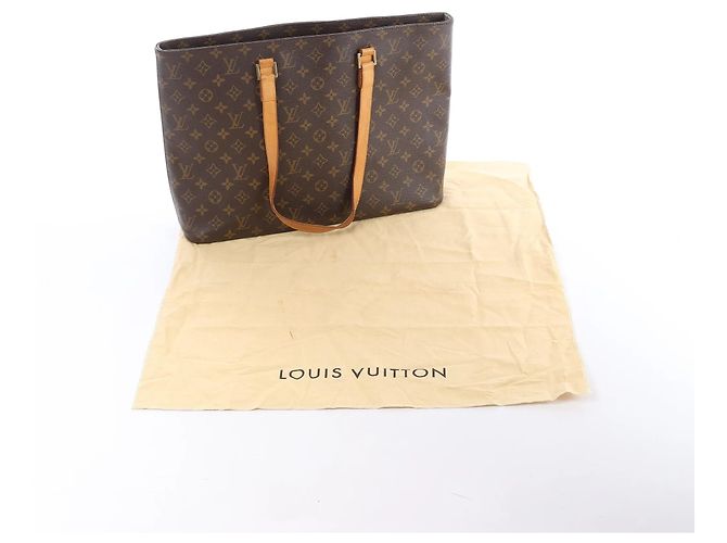 Borsa a tracolla Louis Vuitton Luco in tela Monogram marrone M51155 Beige - vista 12