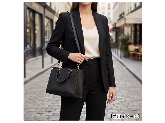 Borsa a spalla Louis Vuitton OnTheGo PM Monogram Empreinte Nero - vista 2