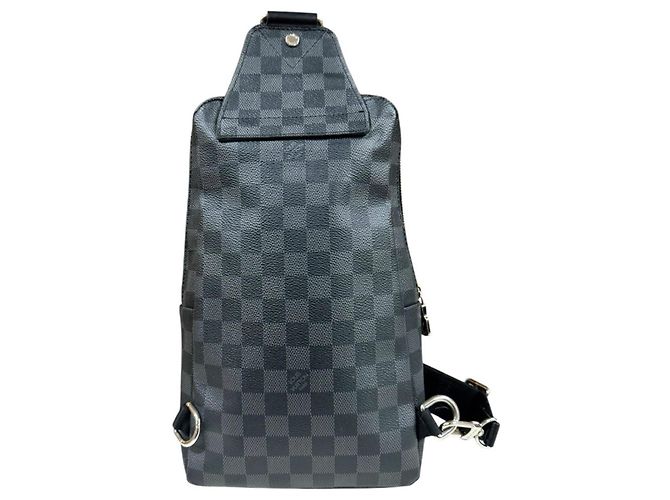 Borsa a tracolla Louis Vuitton Avenue Marrone Nero - vista 3