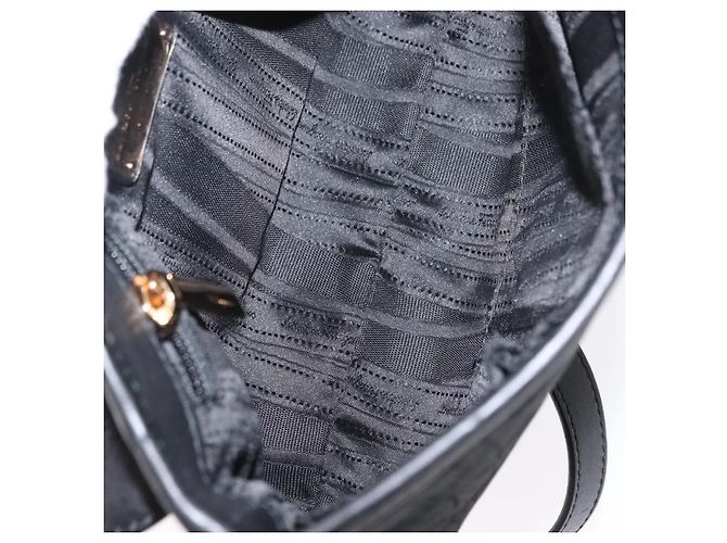 Salvatore Ferragamo Gancini Suede Nero - vista 5