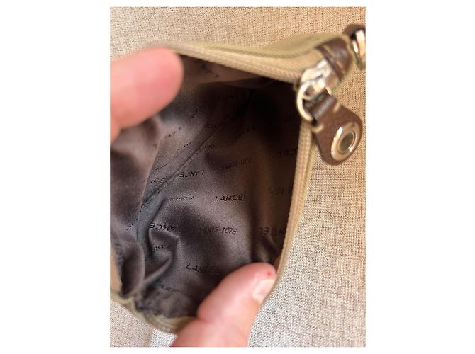 Lancel Pochette in tela beige e pelle marrone - vista 5