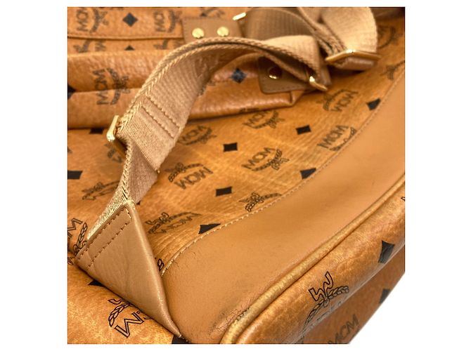 Zaino MCM in PVC marrone - vista 11