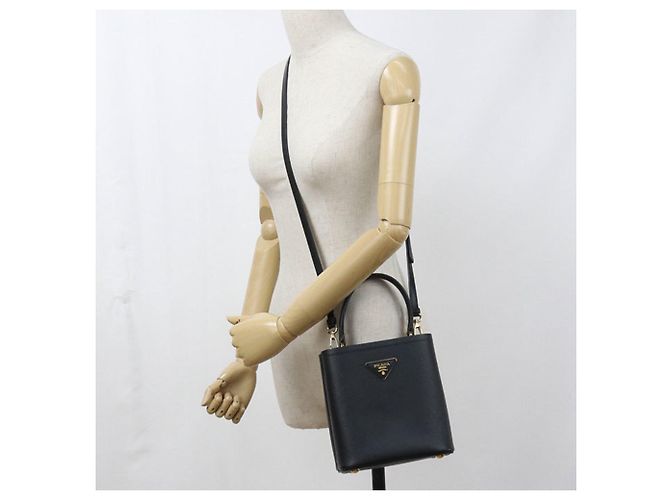 Saffiano Borsa in pelle di vitello nera Prada Nero - vista 9