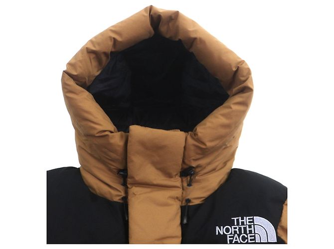 THE NORTH FACE Baltro Light Jacket Chaqueta de Plumas Beige - vista 2