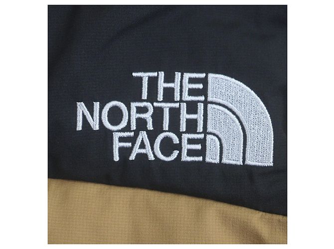 THE NORTH FACE Baltro Light Jacket Chaqueta de Plumas Beige - vista 6