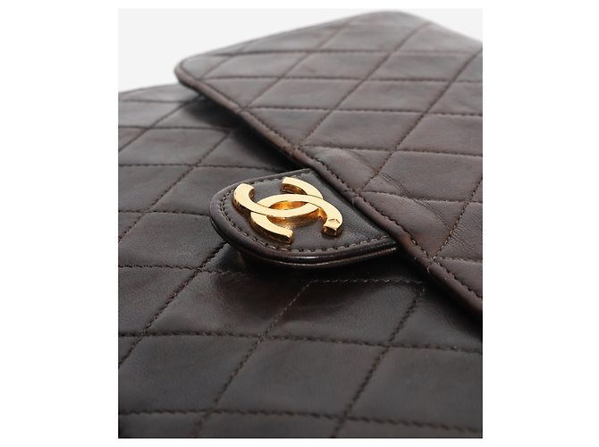 Chanel Schwarze Vintage 1997 Lammleder Timeless Classic Flap Tasche Braun - Ansicht 6