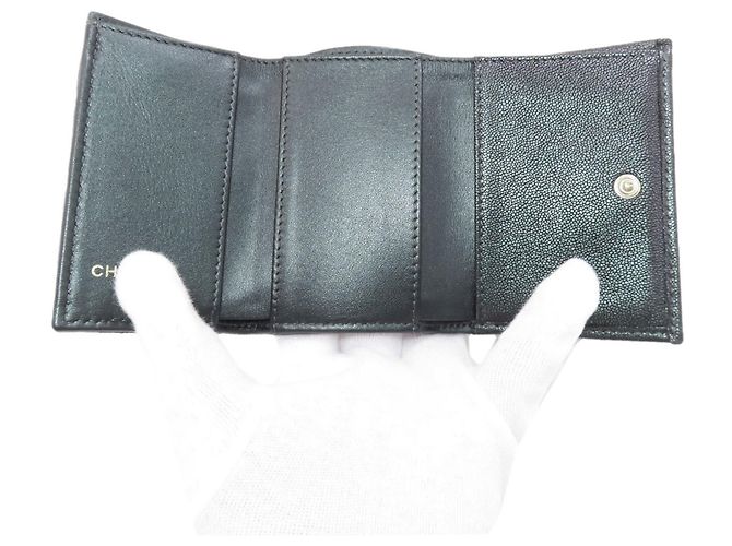 Cartera tríptico Matelassé Coco Mark de Chanel Negro Púrpura Metálico - vista 5