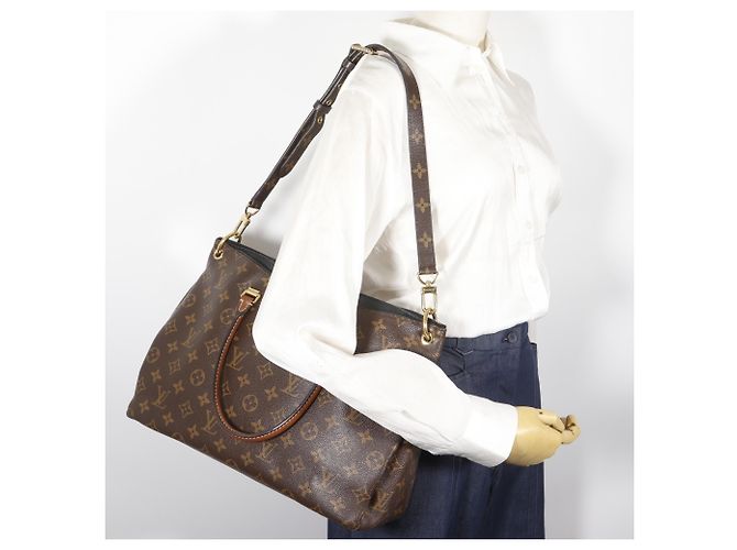 Borsa Louis Vuitton Pallas MM Marrone Nero Monogramma - vista 19