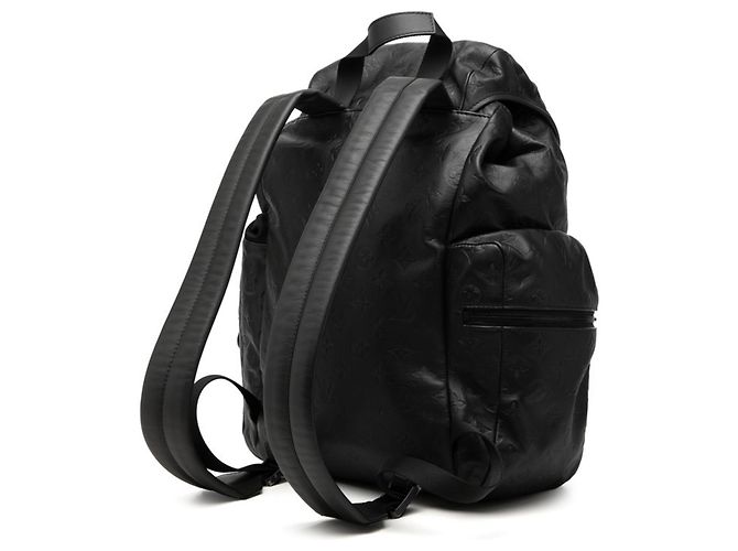 Louis Vuitton Monogram Shadow Discovery Backpack Black - view 2