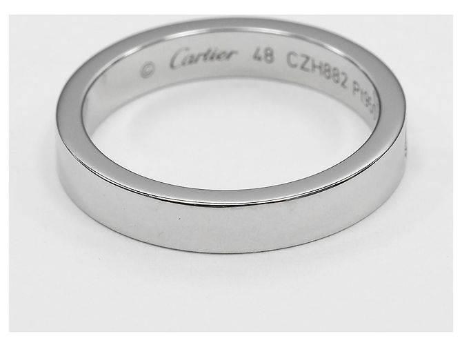 Cartier C de Engraved Ring aus Platin - Ansicht 8