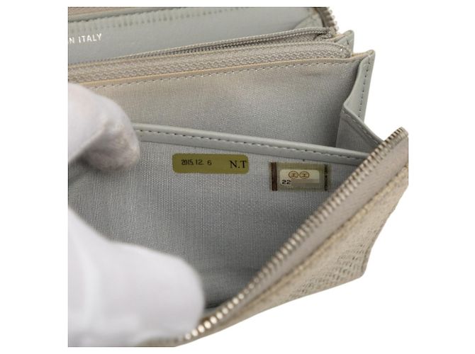 Cartera larga Chanel Deauville Line en tweed gris - vista 9