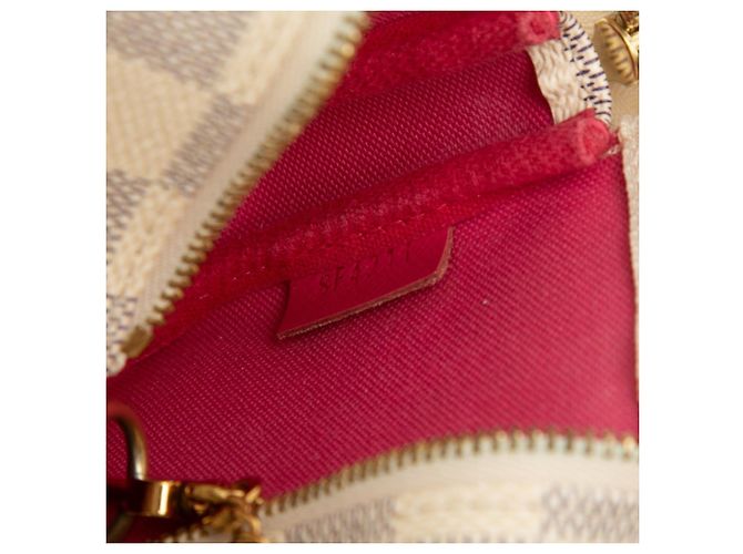 Louis Vuitton Damier Azur Vivienne Mini Pochette Bianco Multicolore - vista 6