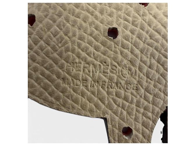 Portachiavi Petit H in pelle Rose Etoupe Cane Dalmata Hermès Taupe - vista 7