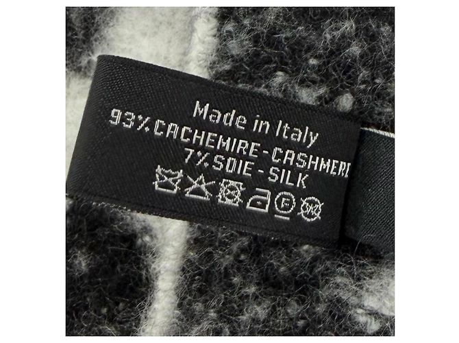 Stola Chanel in misto cashmere e seta Nero Bianco - vista 9