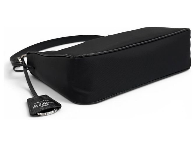 Borsa Prada Re-Edition 2005 in Re-Nylon con logo Triangle Nero - vista 4