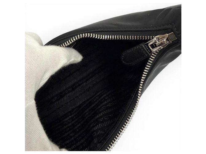 Borsa Prada Re-Edition 2005 in Re-Nylon con logo Triangle Nero - vista 5