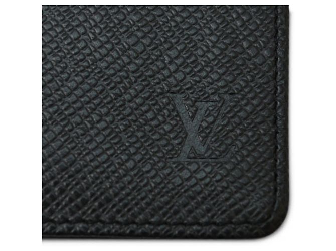 Louis Vuitton Taiga Bi-fold Wallet in Ardoise Grey - view 6