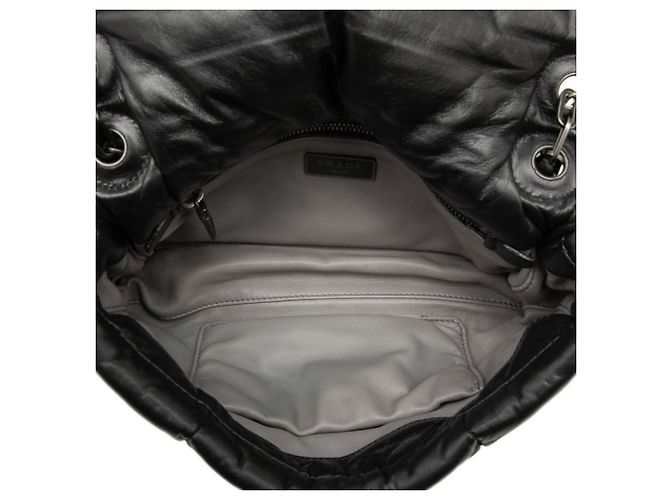 Borsa a tracolla bomber in nappa Prada Nero - vista 5