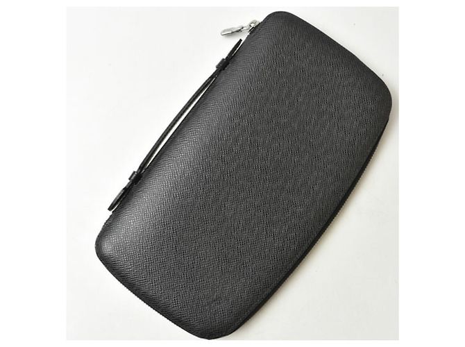 Louis Vuitton Taiga Long Wallet in Ardoise Grey - view 5