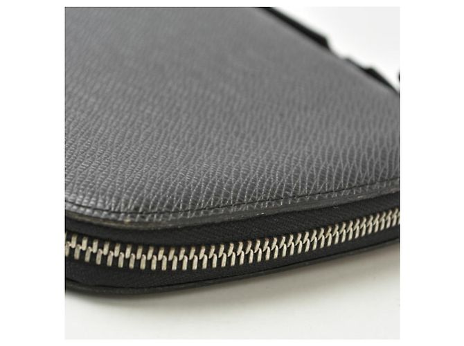 Louis Vuitton Taiga Long Wallet in Ardoise Grey - view 9