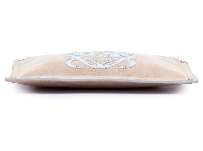 Clutch LOEWE in scamosciato beige con Anagram - vista 3