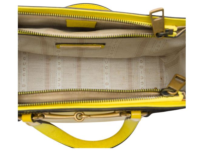 Borsa Gucci Yellow Patent Bright Bit Giallo - vista 4
