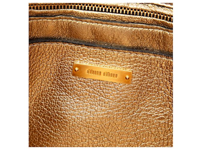 Tote Miu Miu in capra metallizzata oro Madras con chiusura push lock D'oro - vista 5