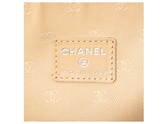 Pochette per cosmetici Chanel Gold CC in pelle di vitello metallizzata - vista 5