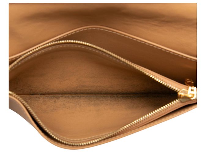 Capucines Louis Vuitton Black Taurillon Capucine Vertical Wallet - view 5