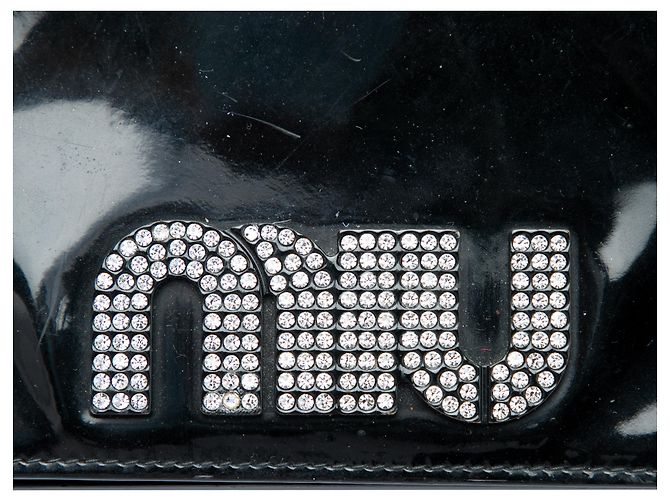 Portafoglio con catena e logo decorato con cristalli in vernice nera Miu Miu Nero - vista 5