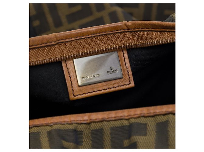 Fendi Tote aus braunem Zucca-Canvas - Ansicht 5