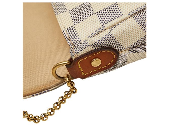 Borsa a tracolla con catena Louis Vuitton Damier Azur Favorite MM Bianco - vista 6