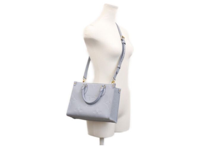 Borsa a spalla Louis Vuitton Monogram Empreinte OnTheGo PM Blu - vista 13
