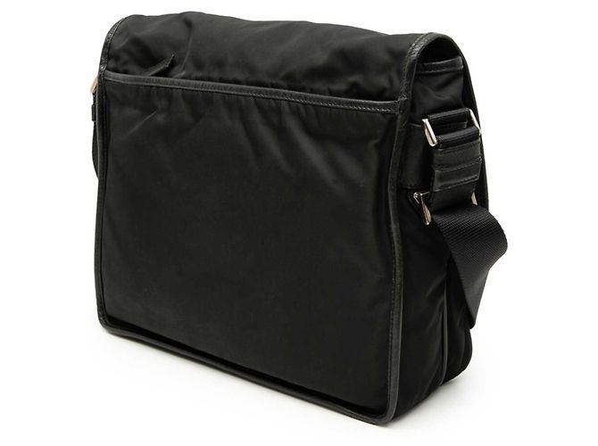 Prada Crossbody Shoulder Bag mit Triangle Logo-Plakette Schwarz - Ansicht 2
