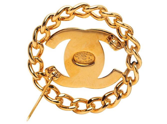 Spilla Chanel Coco Mark Turnlock Chain Motif D'oro - vista 3