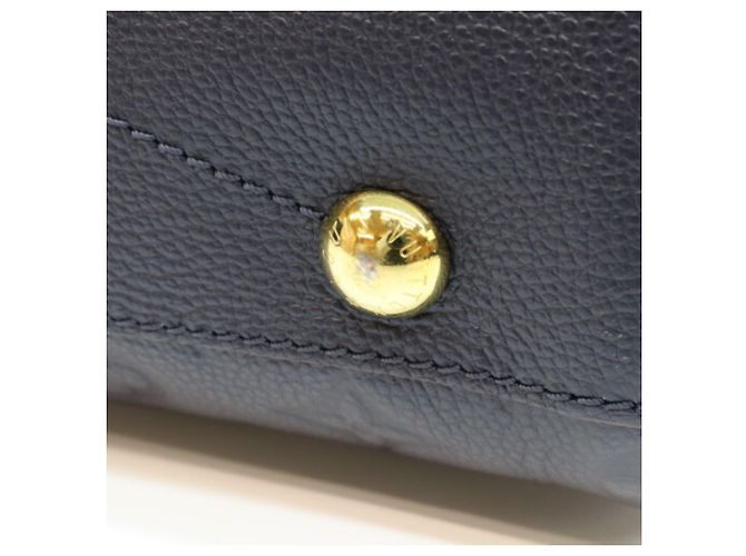 Borsa a tracolla Louis Vuitton Marine Rouge Monogram Empreinte Montaigne BB Rosso Blu navy - vista 8