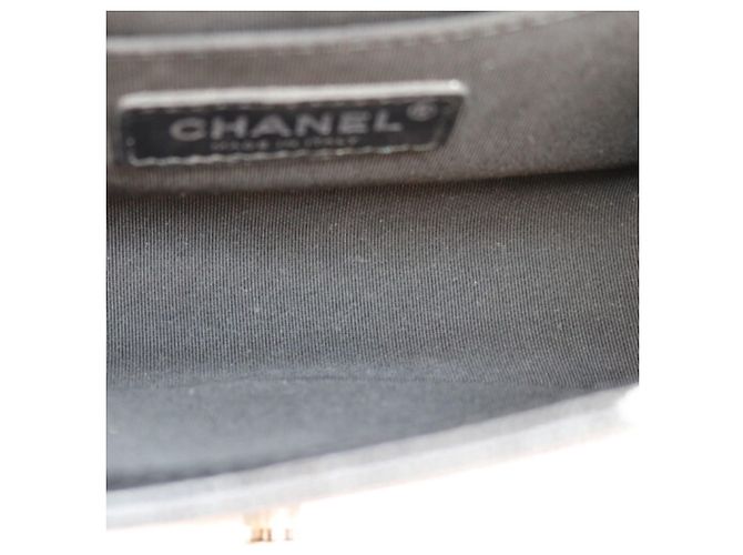 Chanel A67085 Caviar Boy Small Shoulder Bag Nero - vista 12