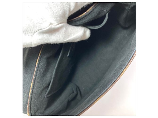 Bolsa Louis Vuitton Rocky BB Preto - vista 5