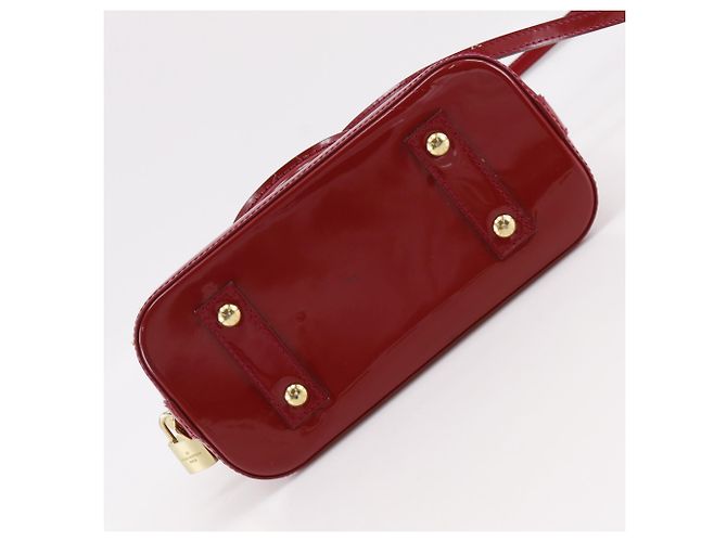 Borsa Louis Vuitton Alma BB Rosso - vista 11