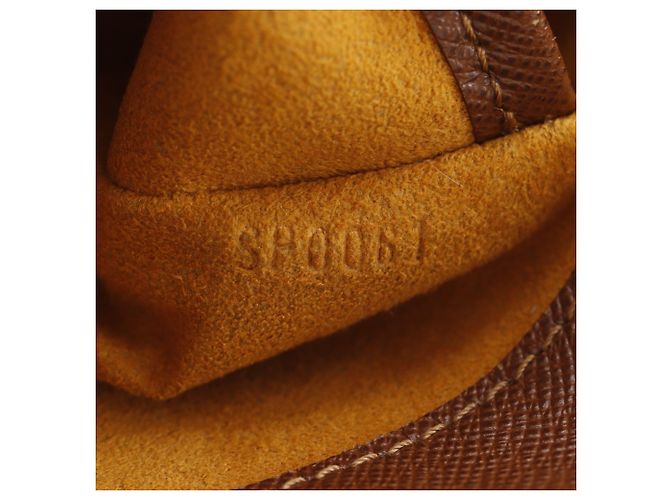 Borsa a Spalla Louis Vuitton Musette Tango Marrone Monogramma - vista 17