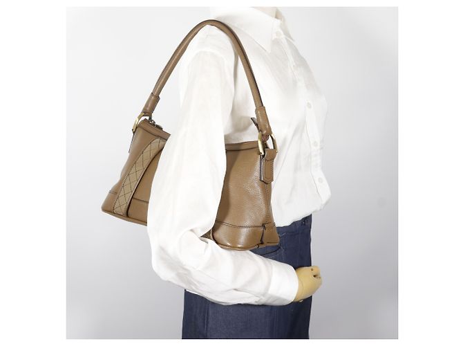 Borsa a tracolla in pelle marrone Burberry - vista 17