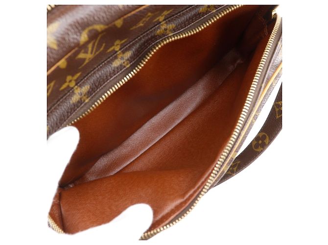 Borsa a Spalla Nile Louis Vuitton Marrone Monogramma - vista 6