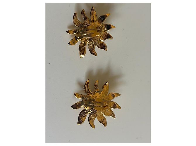 Orecchini a clip sole Yves Saint Laurent in metallo dorato D'oro - vista 3