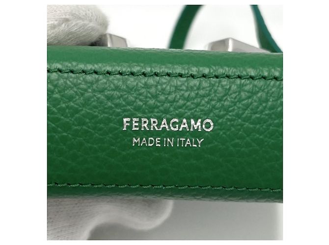 Charm per borsa a mano in pelle verde Salvatore Ferragamo - vista 4