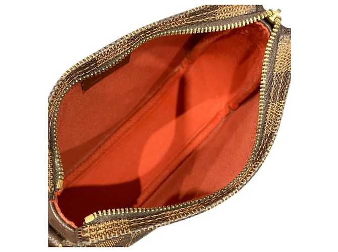 Beauty Case Louis Vuitton Trouse Marrone - vista 5