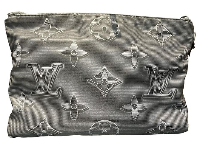 Clutch Reversibile Pochette A4 Louis Vuitton Nero - vista 2