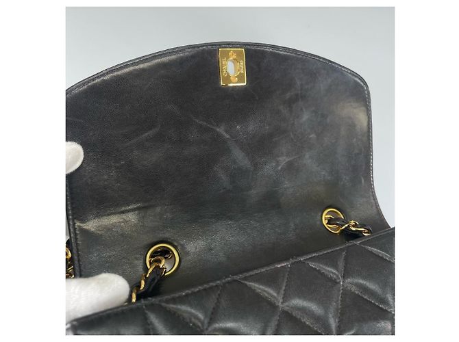 Borsa a tracolla con catena Chanel Diana 22 Nero - vista 22