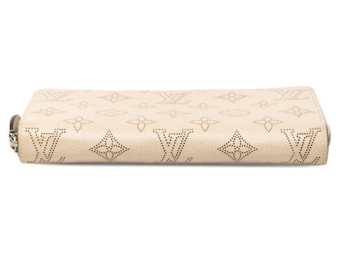 Louis Vuitton Monogram Mahina Zippy Wallet Roh Aus weiß - Ansicht 3