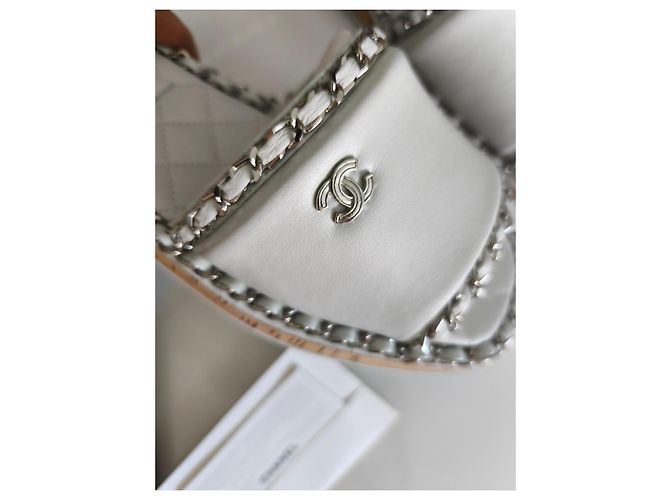 Chanel Mule in Pelle Bianca con Catena Bianco - vista 6